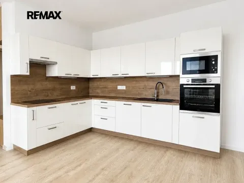 Pronájem bytu 2+kk, Plzeň, U Borského parku, 51 m2