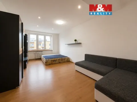 Prodej bytu 2+1, Bukovany, 53 m2