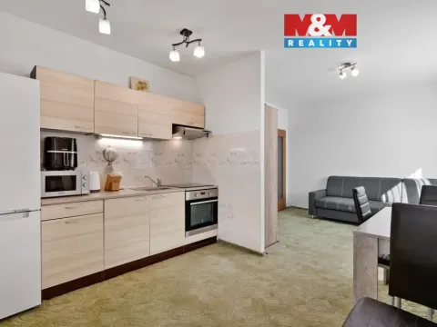 Prodej bytu 2+kk, Liberec - Liberec VI-Rochlice, Nádvorní, 48 m2