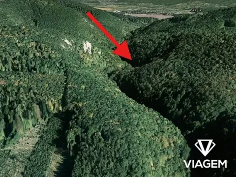Prodej komerčního pozemku, Mořinka, 692 m2