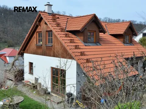 Prodej rodinného domu, Srbsko, Nad Kapličkou, 131 m2