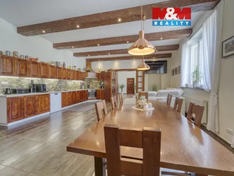 Prodej činžovního domu, Chodová Planá, Pivovarská, 379 m2