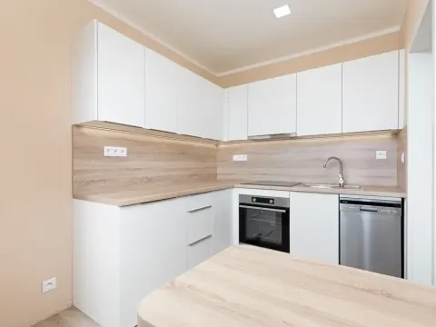 Pronájem bytu 2+1, Opava, Černá, 43 m2