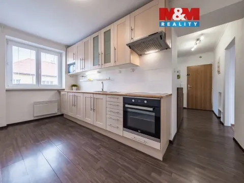 Prodej bytu 2+1, Milovice, Dukelská, 61 m2