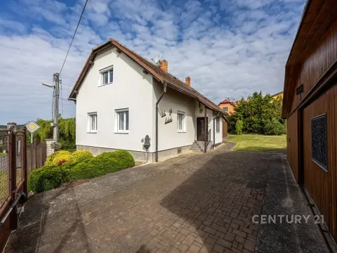 Prodej rodinného domu, Kublov, 180 m2