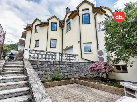 Prodej rodinného domu, Karlovy Vary, Krokova, 280 m2