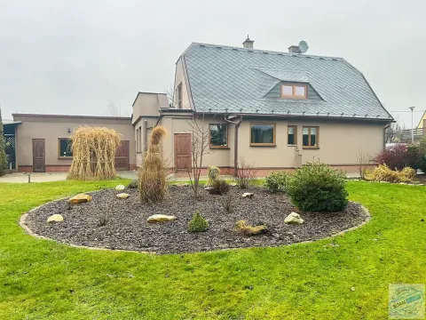Prodej rodinného domu, Bruntál, V Táboře, 234 m2
