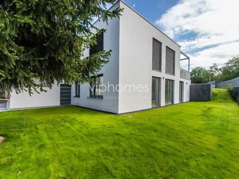 Pronájem rodinného domu, Praha - Smíchov, 452 m2