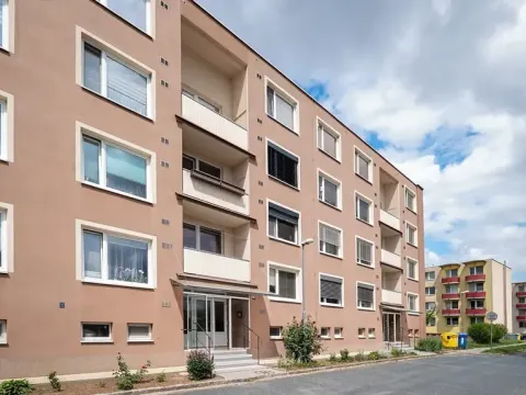 Prodej bytu 3+1, Hrušovany u Brna, Sídliště, 73 m2