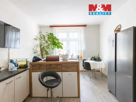 Pronájem bytu 2+1, Plzeň, V Bezovce, 74 m2