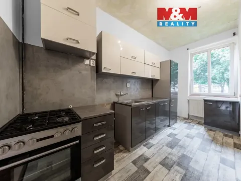 Pronájem bytu 2+1, Karlovy Vary, 1. máje, 55 m2
