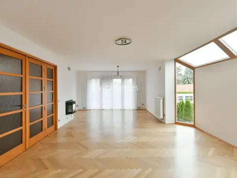 Pronájem vily, Praha - Nebušice, 360 m2