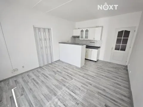 Pronájem bytu 2+kk, Trutnov, Náchodská, 39 m2