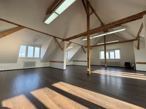 Pronájem kanceláře, Praha - Horní Počernice, Bystrá, 120 m2