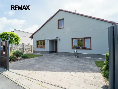 Prodej rodinného domu, Pečky, Žerotínova, 151 m2