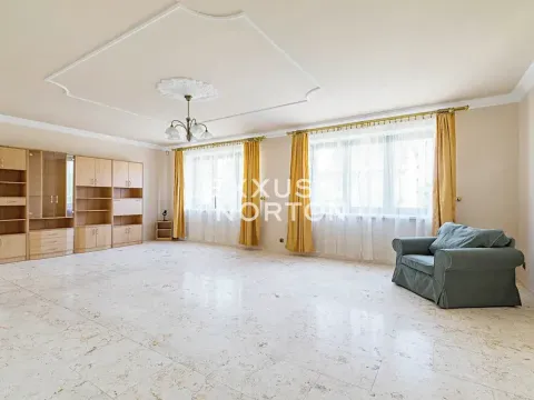 Pronájem rodinného domu, Praha - Řepy, Doubravínova, 480 m2