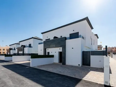 Prodej rodinného domu, Alicante, Španělsko, 96 m2