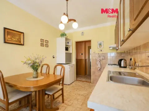 Prodej bytu 3+1, Velké Pavlovice, Nádražní, 75 m2