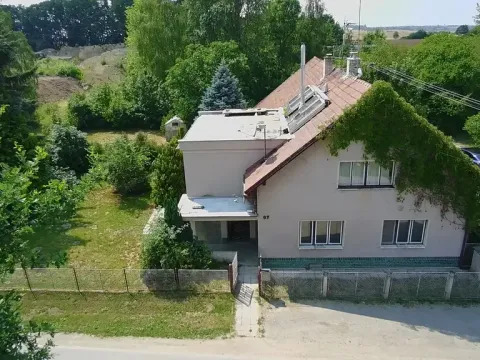 Prodej rodinného domu, Moravany, 200 m2
