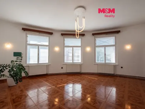 Pronájem kanceláře, Hradec Králové, Šafaříkova, 53 m2