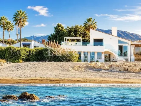 Prodej vily, Estepona, Španělsko, 168 m2