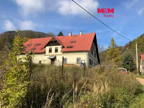 Pronájem chaty, Bernartice, 639 m2