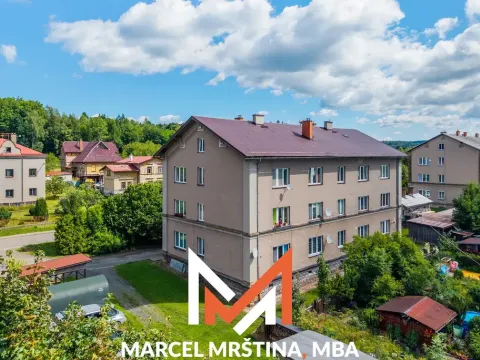 Prodej bytu 4+1, Meziměstí, Školní, 112 m2