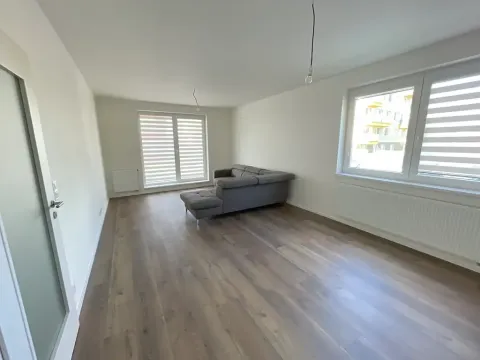 Pronájem bytu 3+kk, Milovice, Armádní, 77 m2