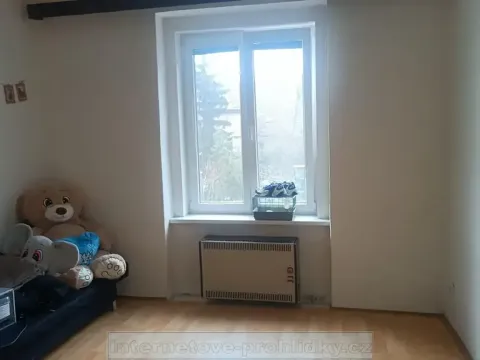 Pronájem bytu 2+kk, Praha - Nusle, 42 m2