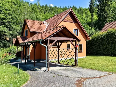 Prodej rodinného domu, Karlovy Vary, Slovenská, 147 m2