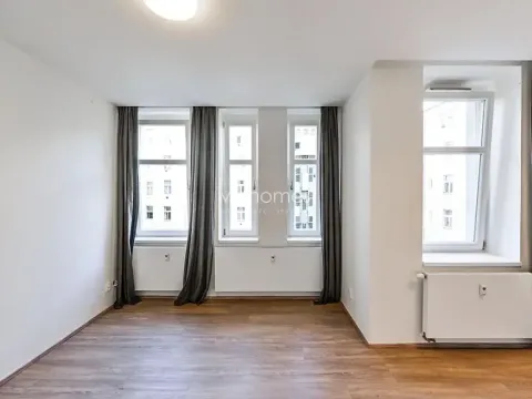 Pronájem bytu 1+kk, Praha - Vinohrady, Lucemburská, 30 m2