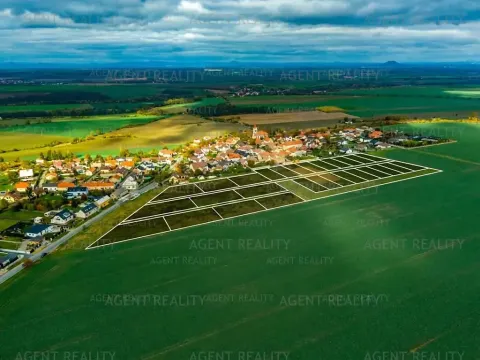 Prodej pozemku pro bydlení, Slaný, 915 m2