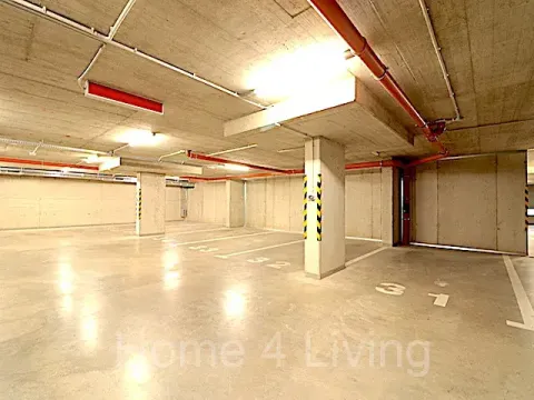 Pronájem garážového stání, Brno, Majdalenky, 18 m2