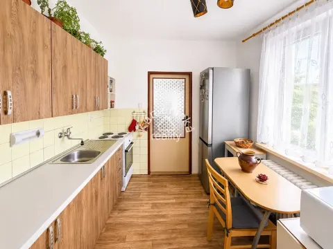 Pronájem bytu 3+1, Hluboká nad Vltavou, 72 m2