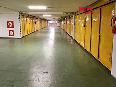 Prodej garáže, Praha, Chelčického, 18 m2