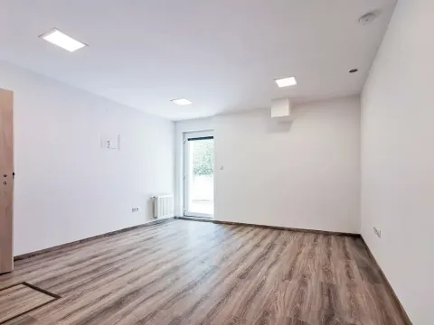 Pronájem bytu 1+kk, Praha - Stodůlky, Ke Koh-i-nooru, 29 m2