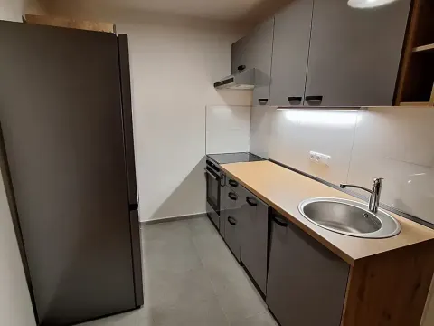 Pronájem bytu 2+kk, Litoměřice, Nezvalova, 41 m2