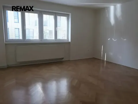 Pronájem bytu 3+1, Poděbrady, Hakenova, 63 m2