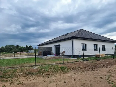 Prodej rodinného domu, Kamenné Žehrovice, Václava Drvoty, 115 m2