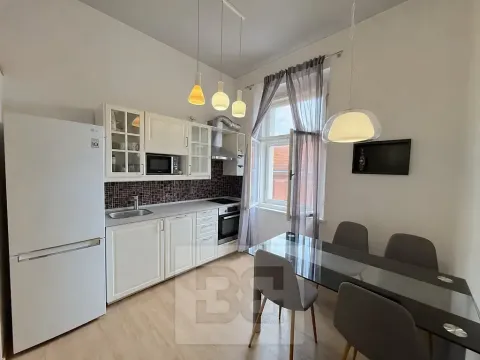 Pronájem bytu 2+kk, Praha - Žižkov, Chelčického, 40 m2