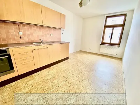Pronájem bytu 2+1, Kladno, 77 m2