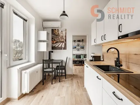 Pronájem bytu 2+1, Břeclav, Růžičkova, 50 m2