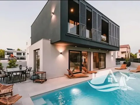 Prodej vily, Vodice, Chorvatsko, 190 m2